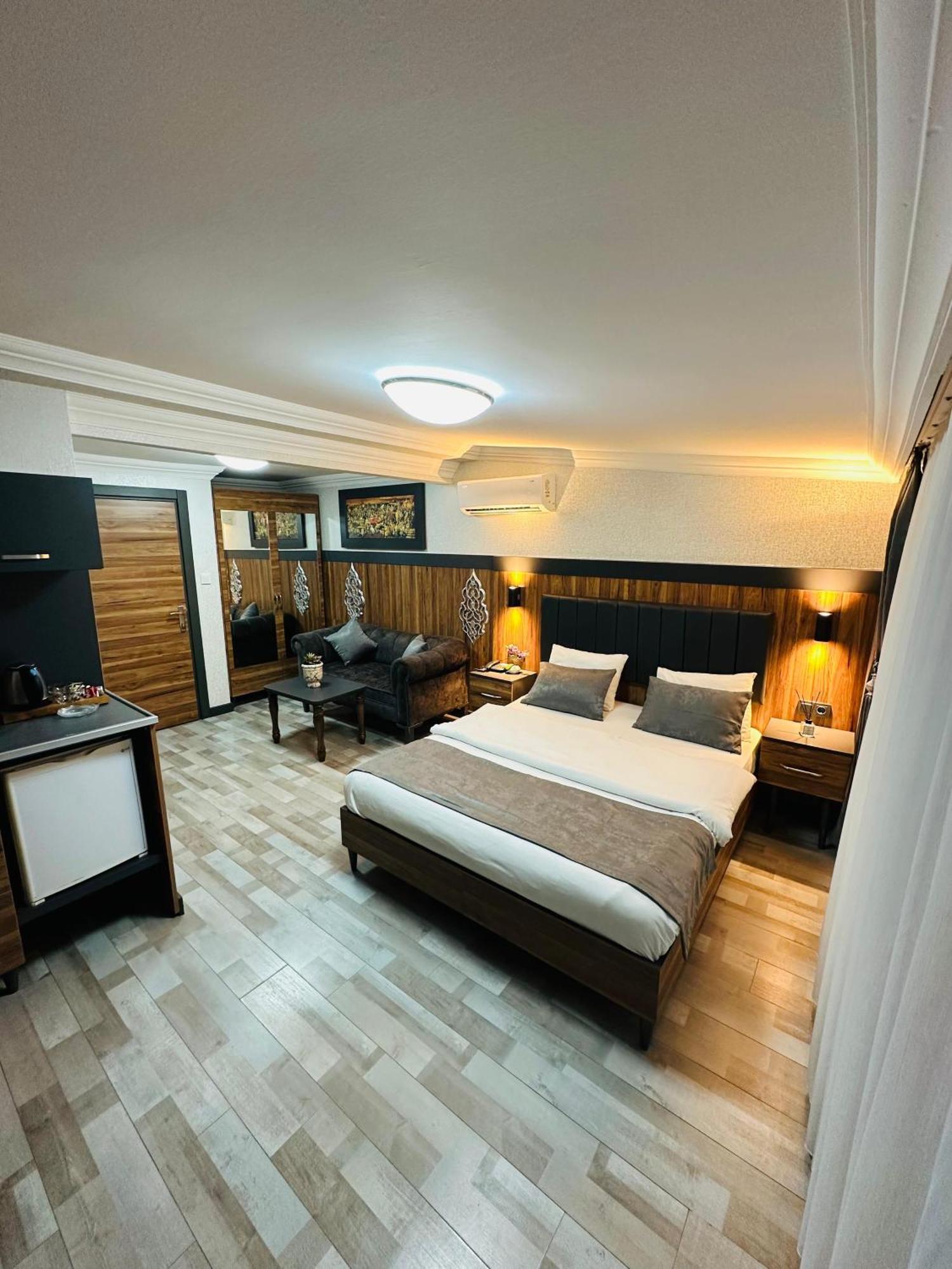 Taksim La Serena Hotels อิสตันบูล ภายนอก รูปภาพ
