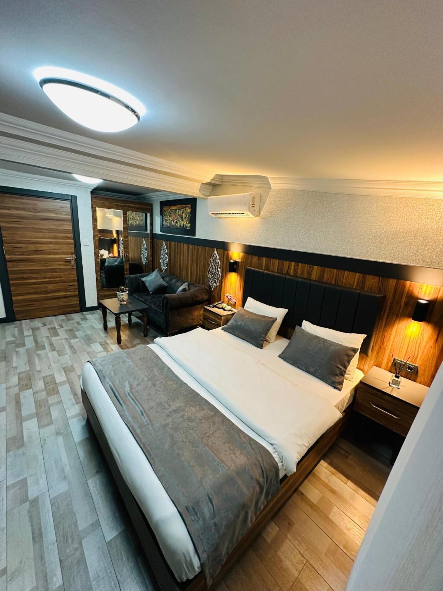 Taksim La Serena Hotels อิสตันบูล ภายนอก รูปภาพ