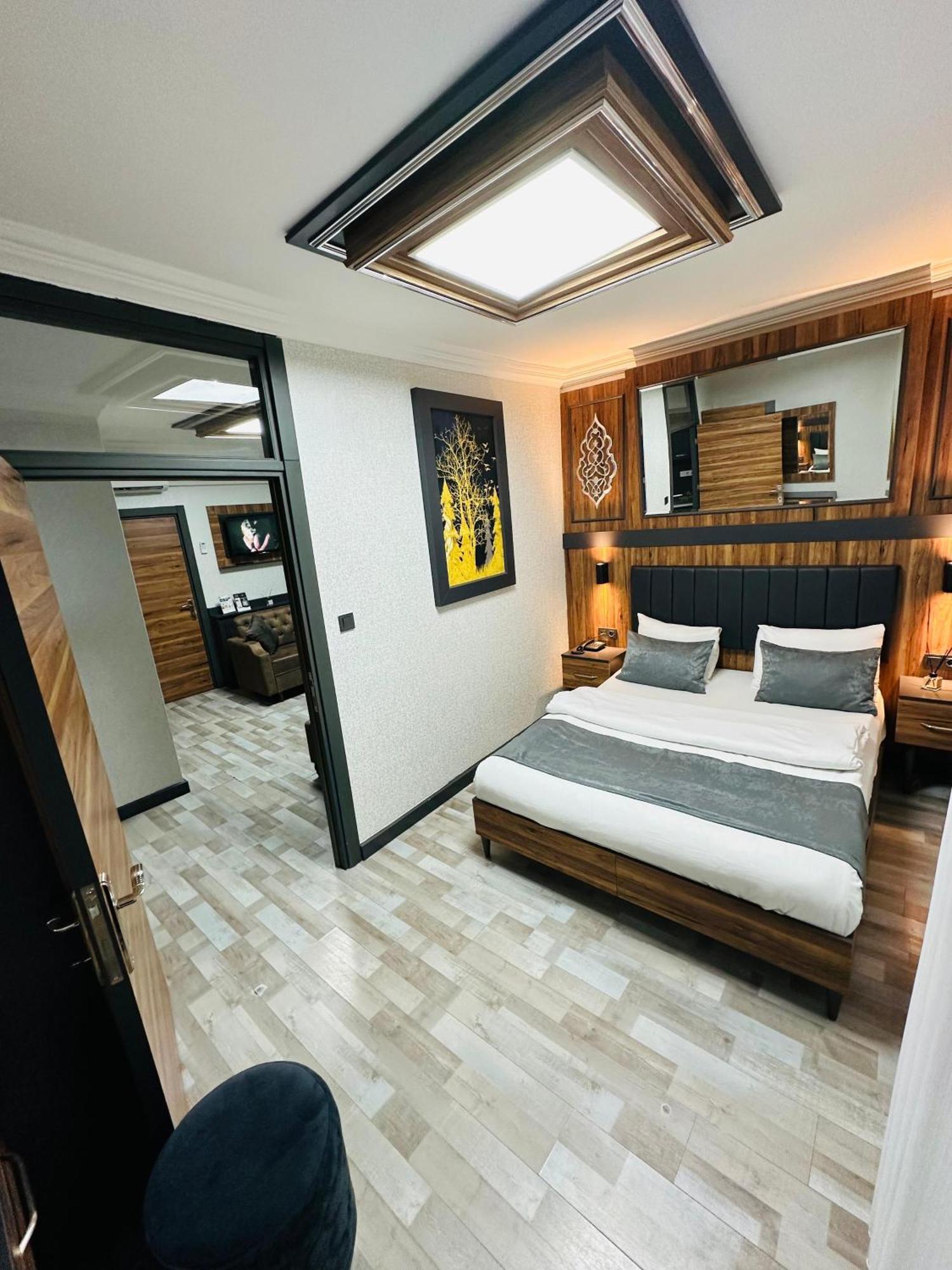 Taksim La Serena Hotels อิสตันบูล ภายนอก รูปภาพ