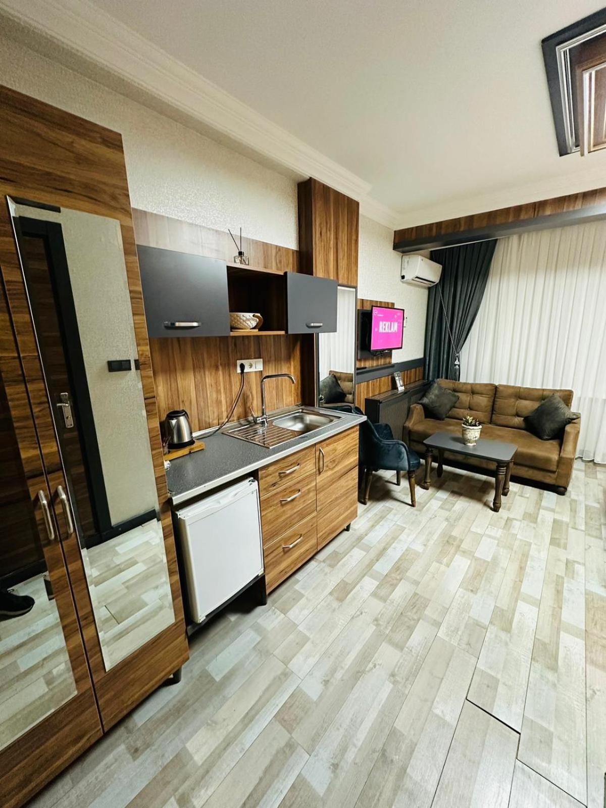 Taksim La Serena Hotels อิสตันบูล ภายนอก รูปภาพ