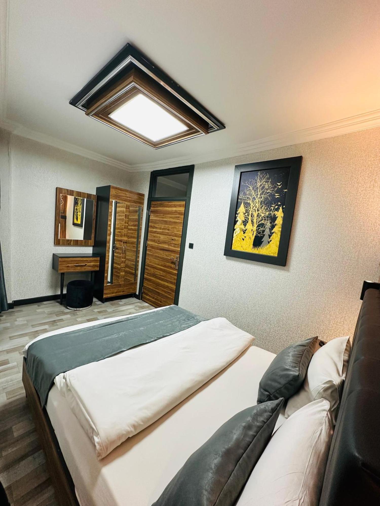 Taksim La Serena Hotels อิสตันบูล ภายนอก รูปภาพ