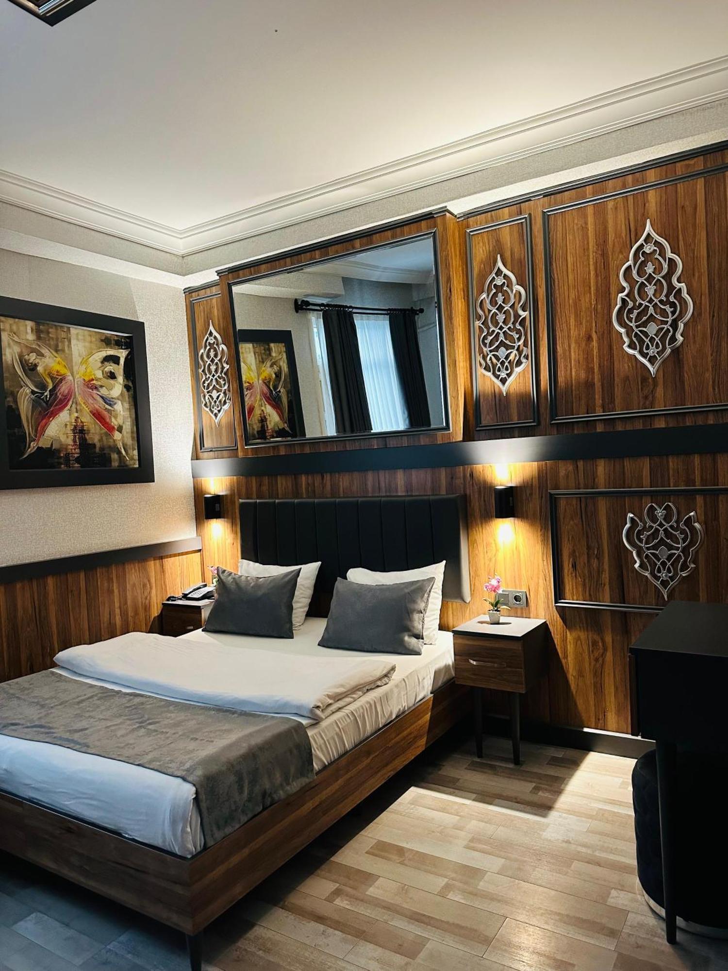 Taksim La Serena Hotels อิสตันบูล ภายนอก รูปภาพ