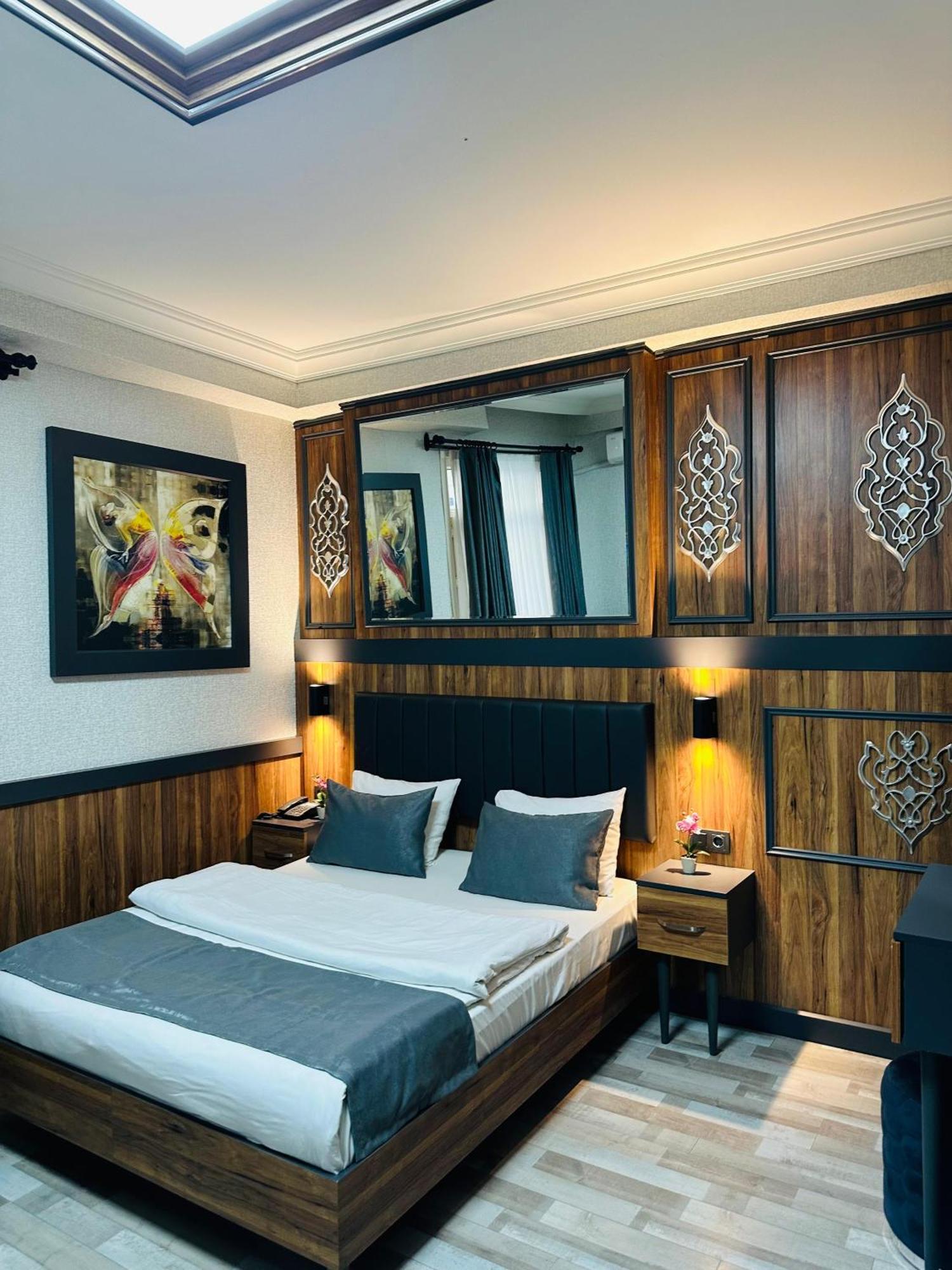 Taksim La Serena Hotels อิสตันบูล ภายนอก รูปภาพ