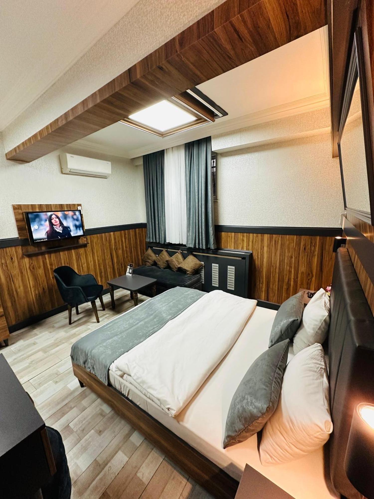 Taksim La Serena Hotels อิสตันบูล ภายนอก รูปภาพ