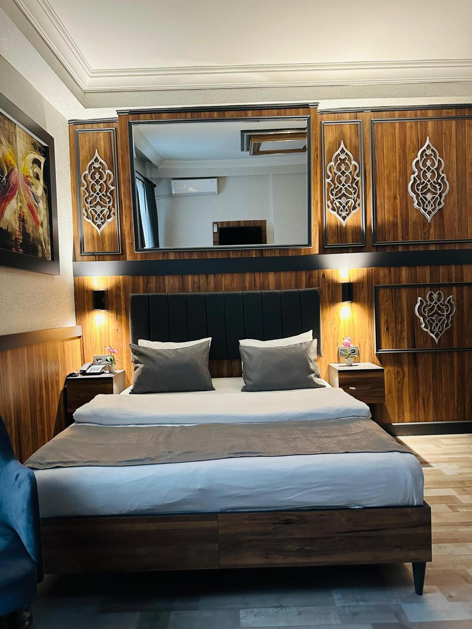 Taksim La Serena Hotels อิสตันบูล ภายนอก รูปภาพ